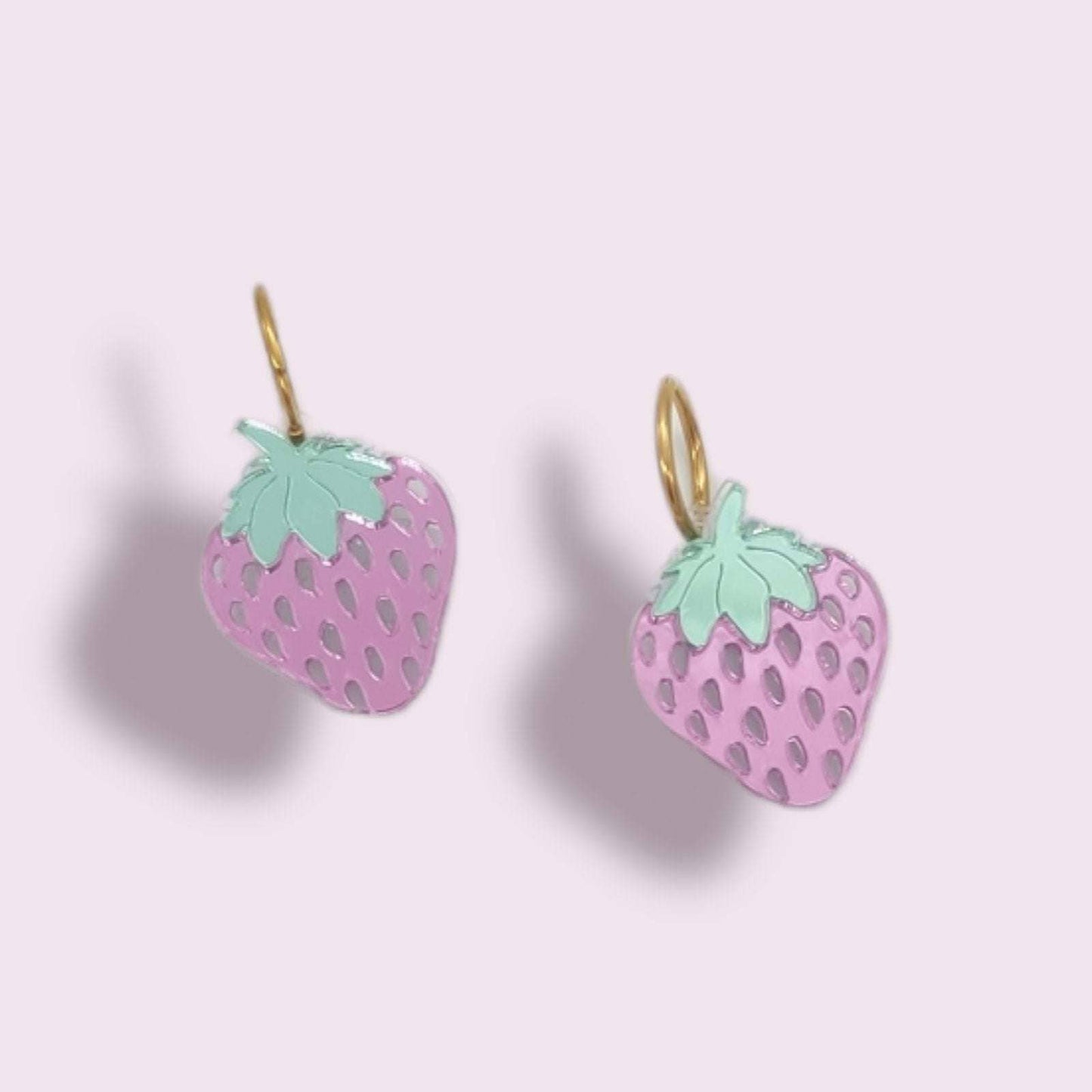 Cerceaux Fraises Élégants | Boucles Cerceaux | La Ptite Boutique